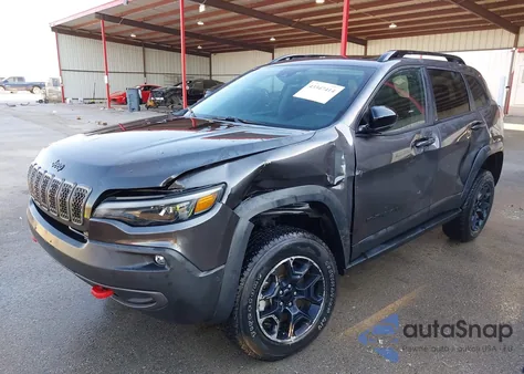 2023 Jeep Cherokee Trailhawk 4X4 z USA, uszkodzony, nr VIN 1C4PJMBN0PD111937